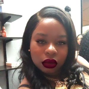 Meet your Posher, Shaulette